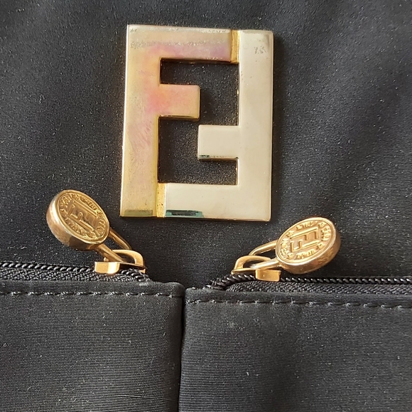 ❤Vintage Fendi Handbag - Picture 2 of 7